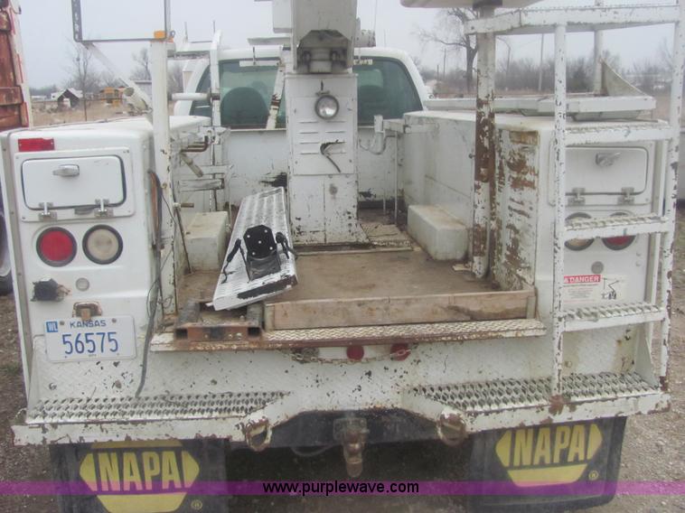 image for item 6937 1999 Ford F450 XL Super Duty bucket truck