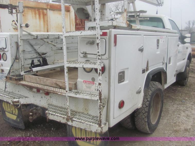 image for item 6937 1999 Ford F450 XL Super Duty bucket truck