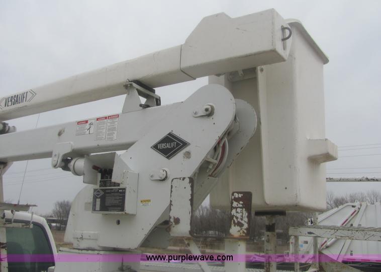 image for item 6937 1999 Ford F450 XL Super Duty bucket truck