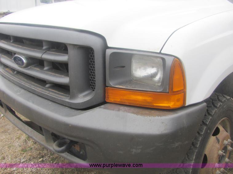 image for item 6937 1999 Ford F450 XL Super Duty bucket truck