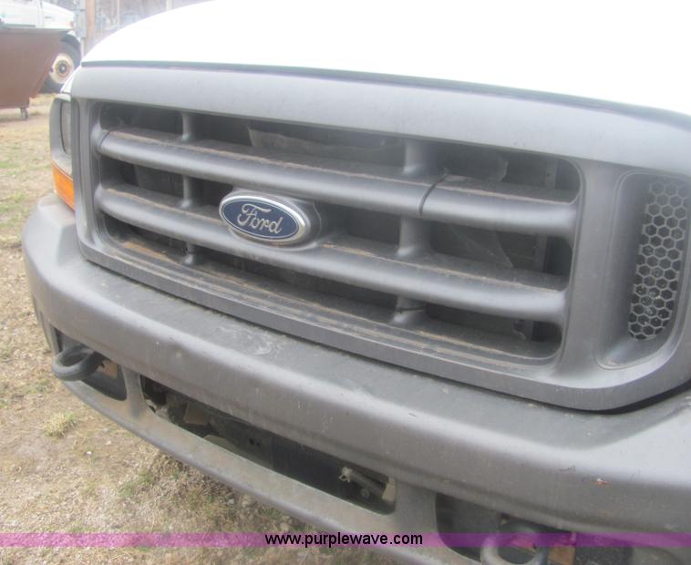image for item 6937 1999 Ford F450 XL Super Duty bucket truck