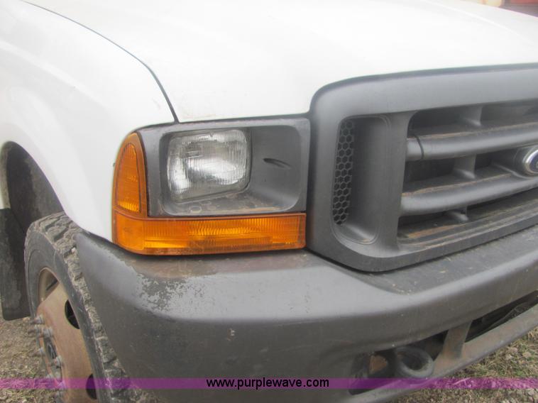 image for item 6937 1999 Ford F450 XL Super Duty bucket truck