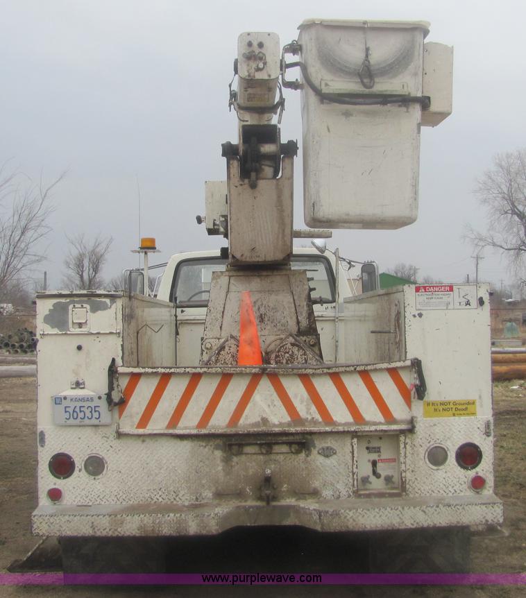 image for item 6938 1985 Ford F700 bucket truck