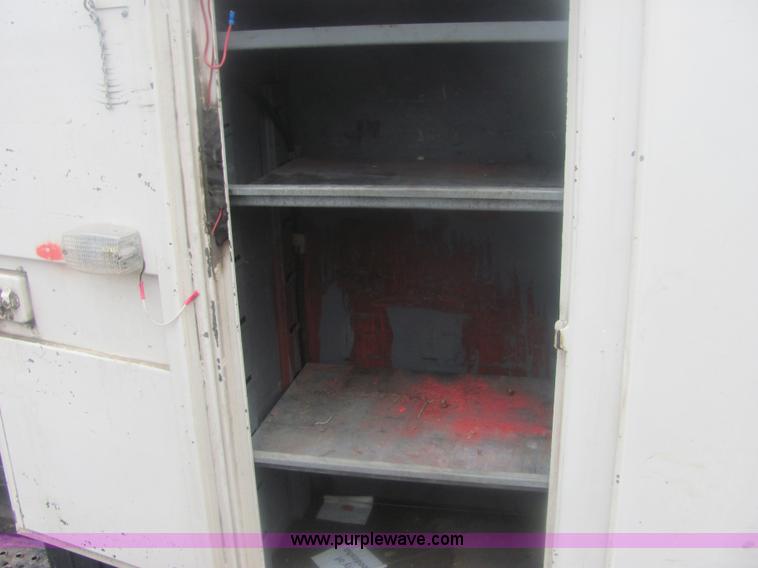 image for item 6938 1985 Ford F700 bucket truck