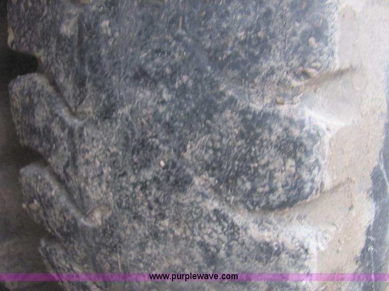 image for item 6938 1985 Ford F700 bucket truck