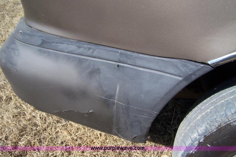 image for item 7280 1998 Toyota Sienna LE van