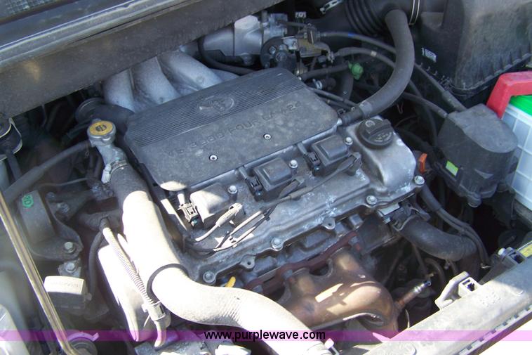 image for item 7281 2000 Toyota Sienna LE van