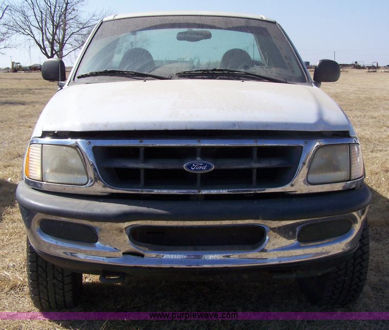 image for item 7282 1997 Ford F150 XL long bed pickup truck