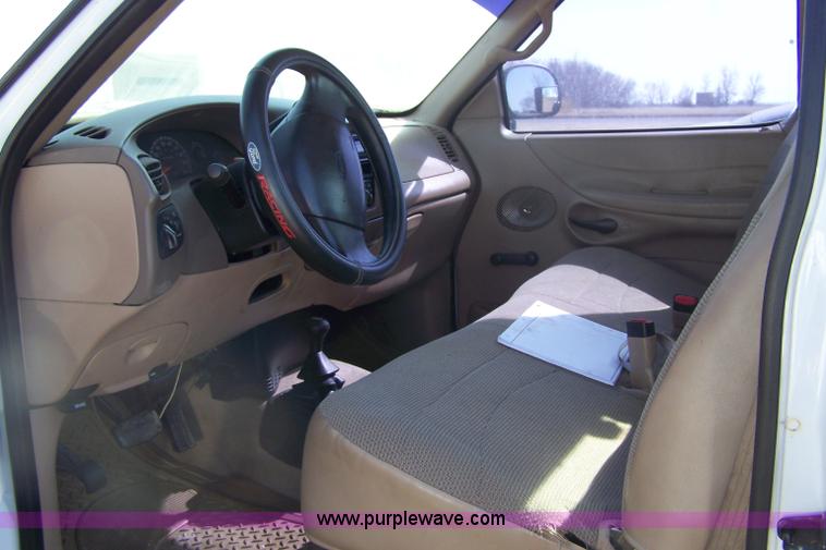 image for item 7282 1997 Ford F150 XL long bed pickup truck