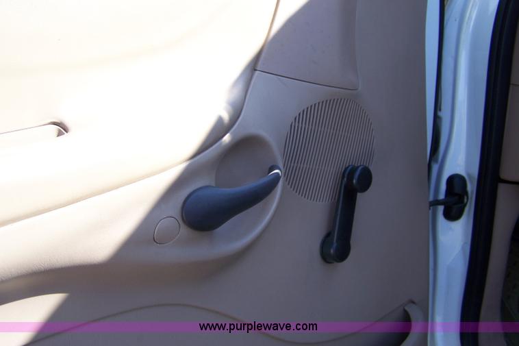 image for item 7282 1997 Ford F150 XL long bed pickup truck