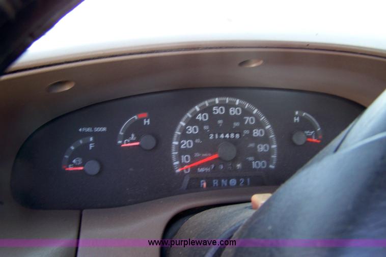 image for item 7282 1997 Ford F150 XL long bed pickup truck