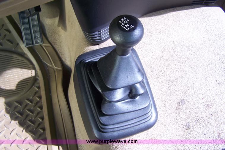 image for item 7282 1997 Ford F150 XL long bed pickup truck