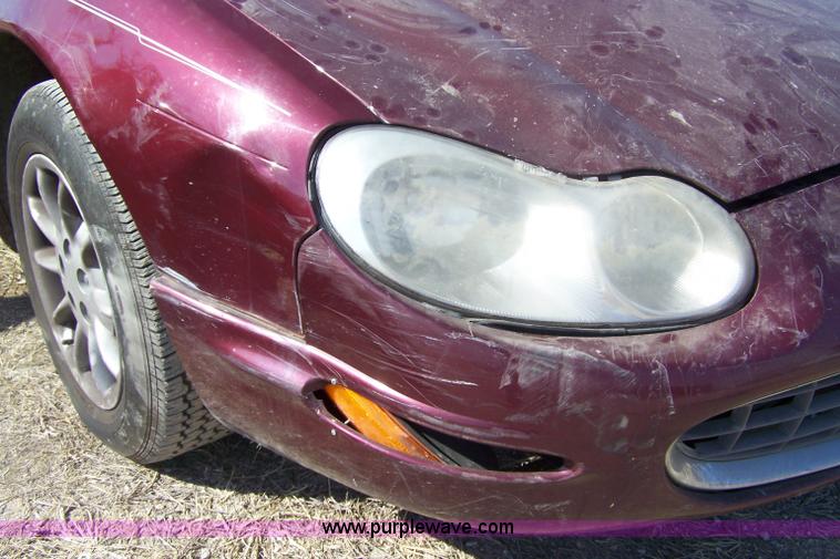 image for item 7283 1999 Chrysler Concorde LX