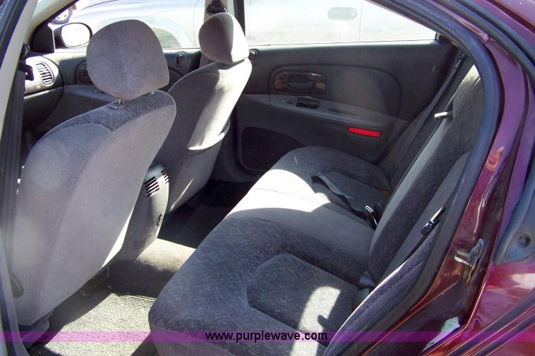 image for item 7283 1999 Chrysler Concorde LX