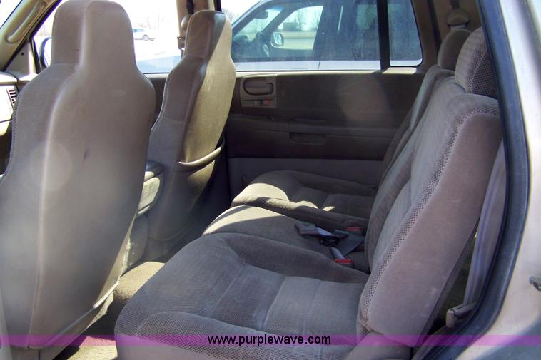 image for item 7284 2003 Dodge Durango SLT SUV