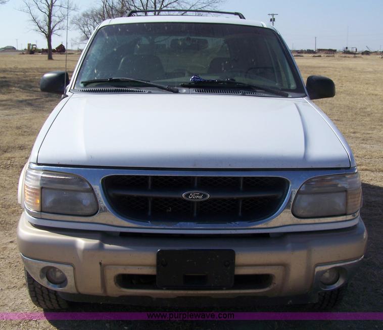 image for item 7285 2000 Ford Explorer Eddie Bauer SUV