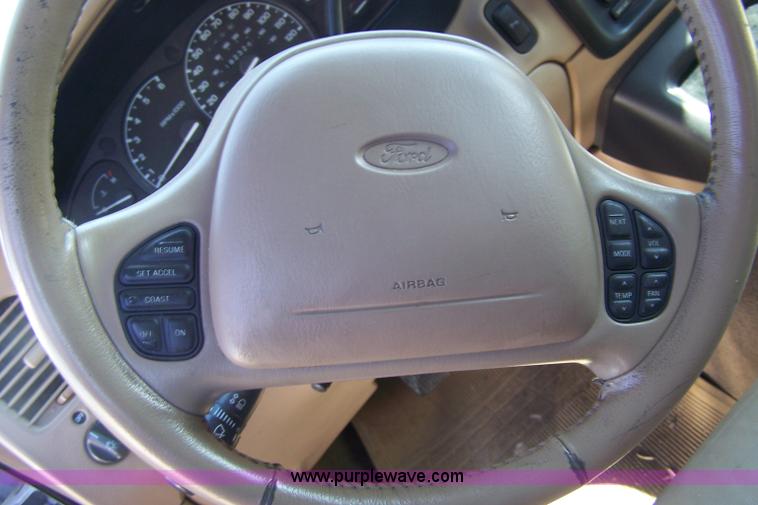 image for item 7285 2000 Ford Explorer Eddie Bauer SUV