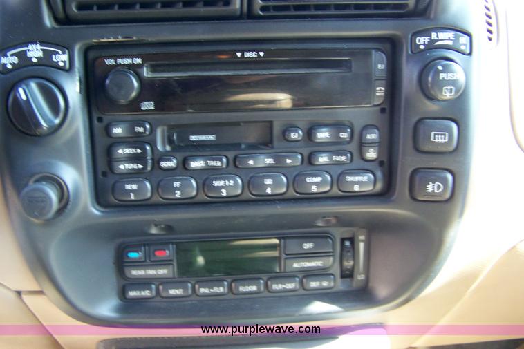 image for item 7285 2000 Ford Explorer Eddie Bauer SUV