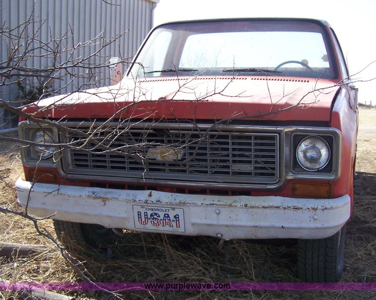 image for item 7286 1973 Chevrolet Custom 30 long bed pickup truck