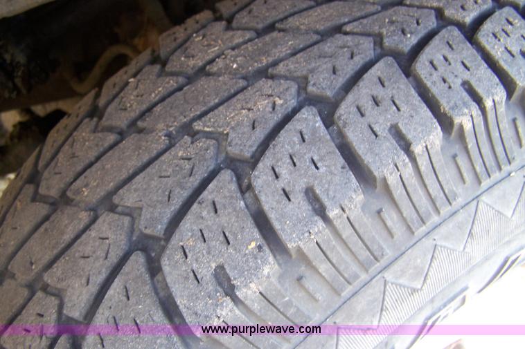 image for item 7286 1973 Chevrolet Custom 30 long bed pickup truck