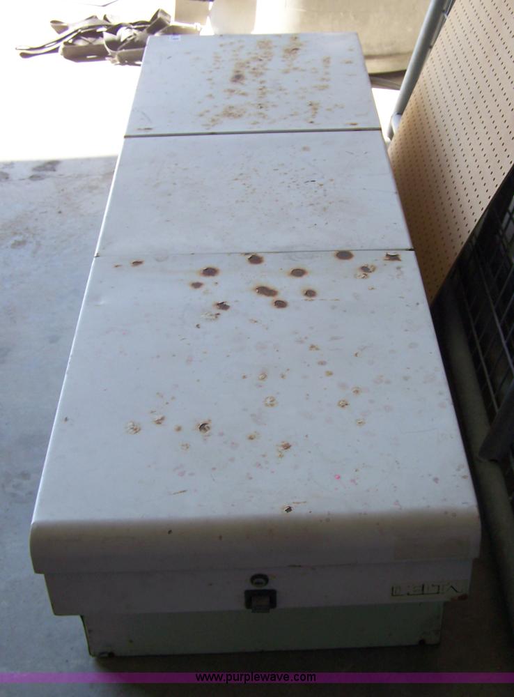 image for item 7289 Cross bed toolbox