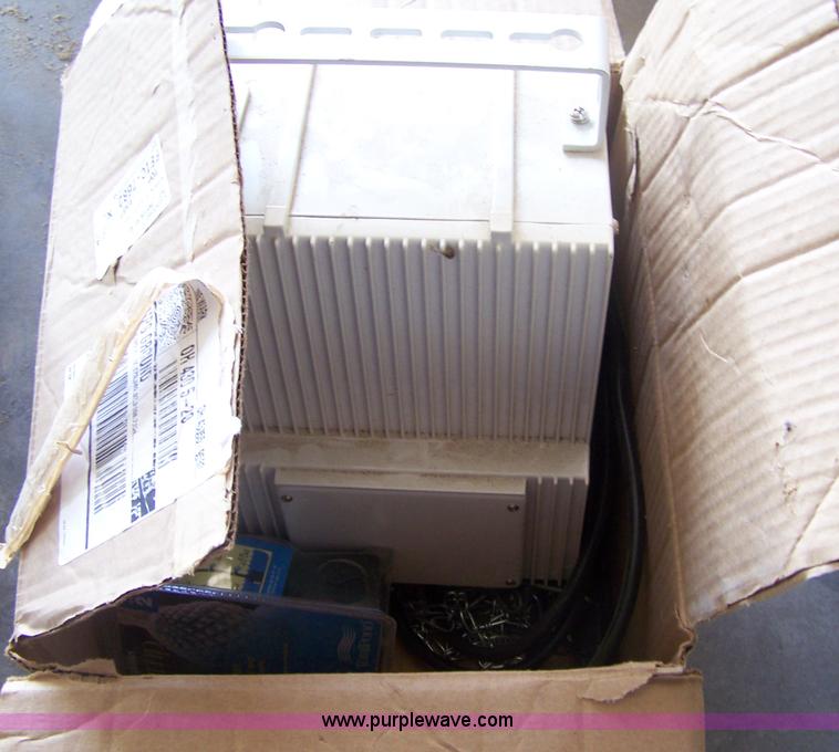 image for item 7290 Assorted items