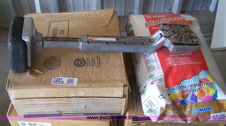 image for item 7291 Carpentry items