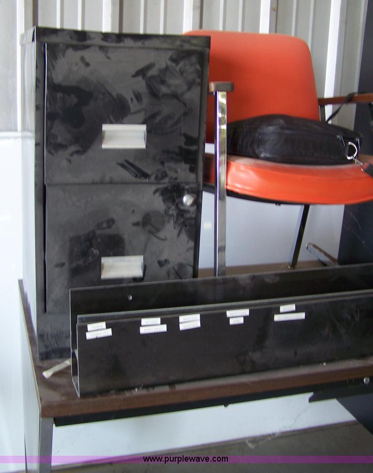 image for item 7292 Assorted furniture