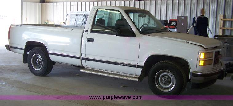 image for item 7294 1995 GMC Sierra C1500 SL long bed pickup truck