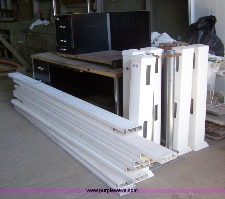 image for item 7297 White vinyl fence