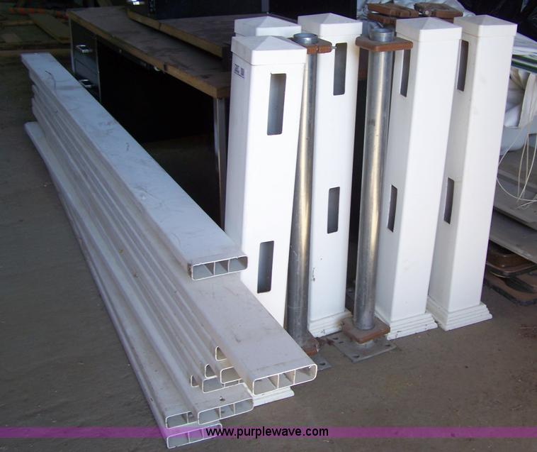 image for item 7297 White vinyl fence