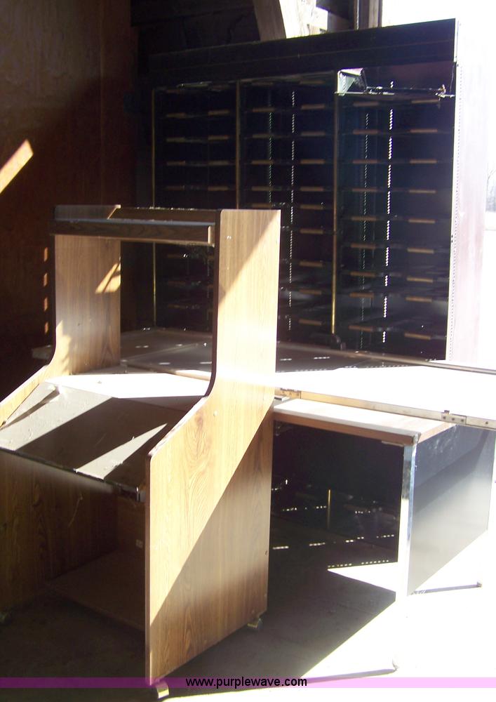 image for item 7298 Assorted furniture