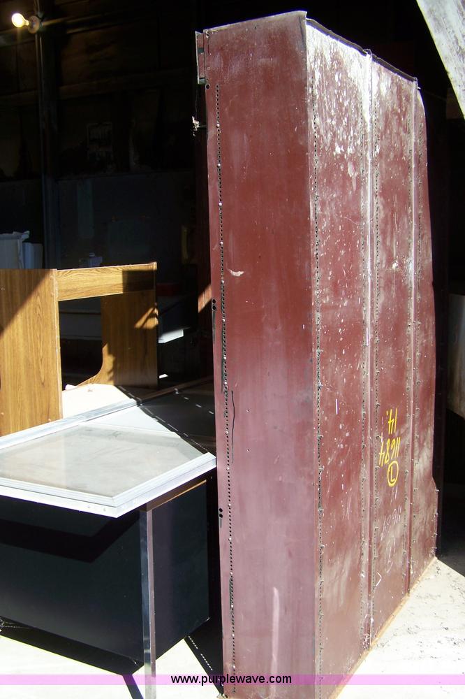 image for item 7298 Assorted furniture