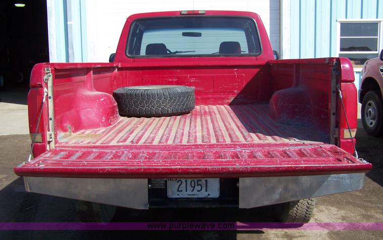 image for item 7325 1994 Ford F250 XL extended cab pickup truck