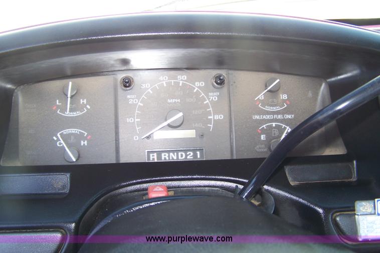 image for item 7325 1994 Ford F250 XL extended cab pickup truck