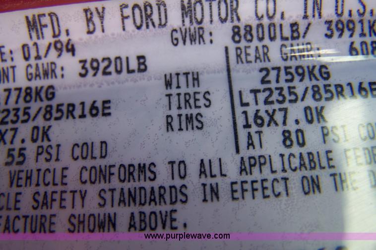 image for item 7325 1994 Ford F250 XL extended cab pickup truck