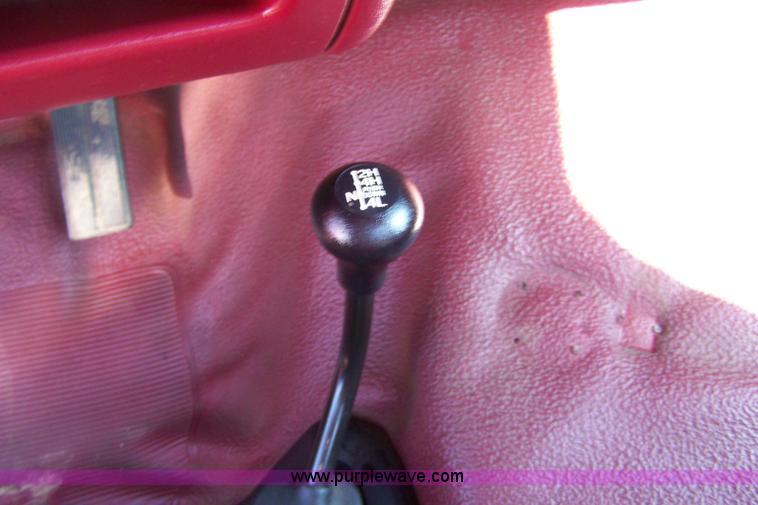 image for item 7326 1995 Ford F150 XL pickup truck