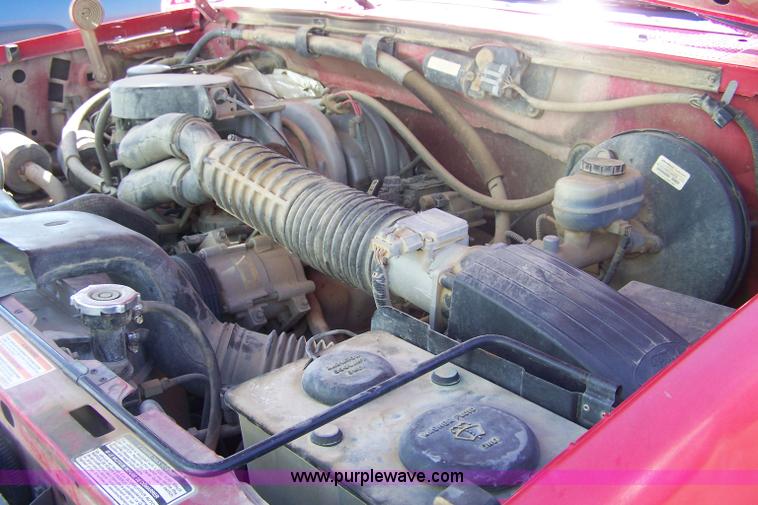 image for item 7326 1995 Ford F150 XL pickup truck