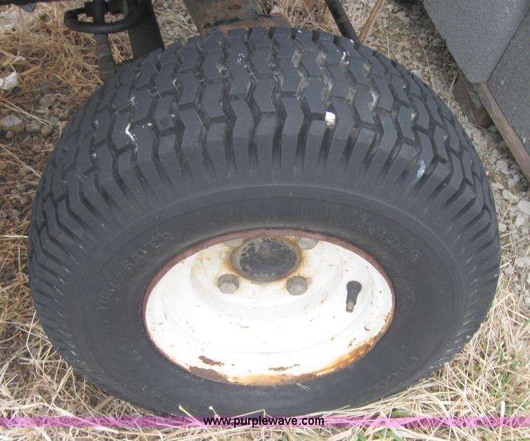 image for item 8510 Ford CM274 mower