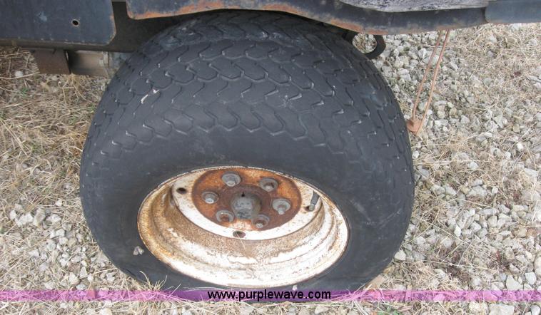 image for item 8510 Ford CM274 mower