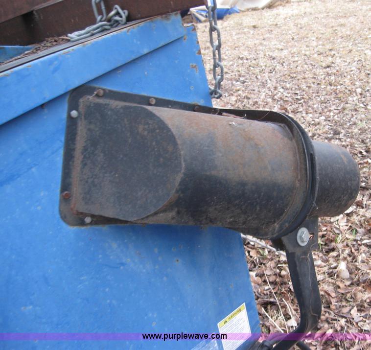 image for item 8512 Ford-NH bagger for Ford CM274 mower