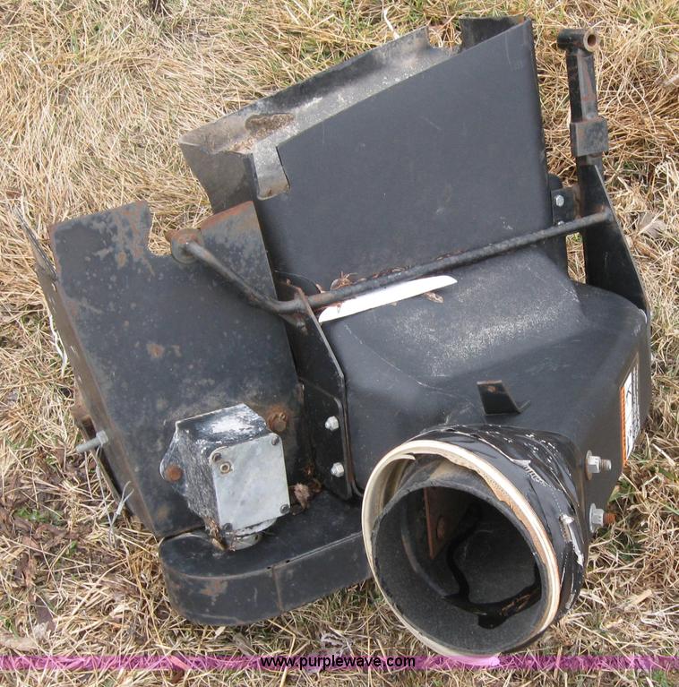 image for item 8512 Ford-NH bagger for Ford CM274 mower