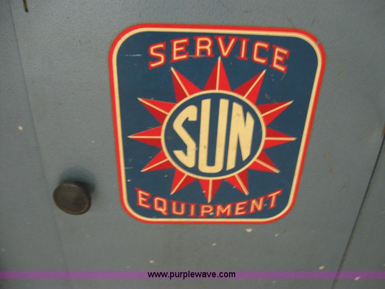 image for item 8513 Sun metal cabinet