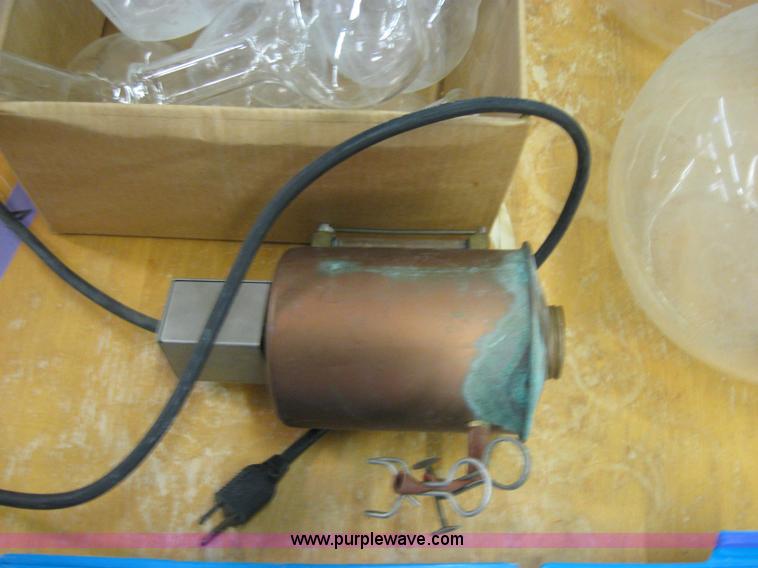 image for item 8517 Assorted science laboratory glassware