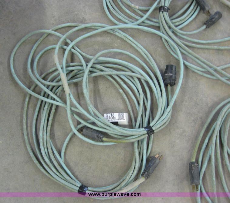 image for item 8518 (5) 20' to 25' 110v extension cords