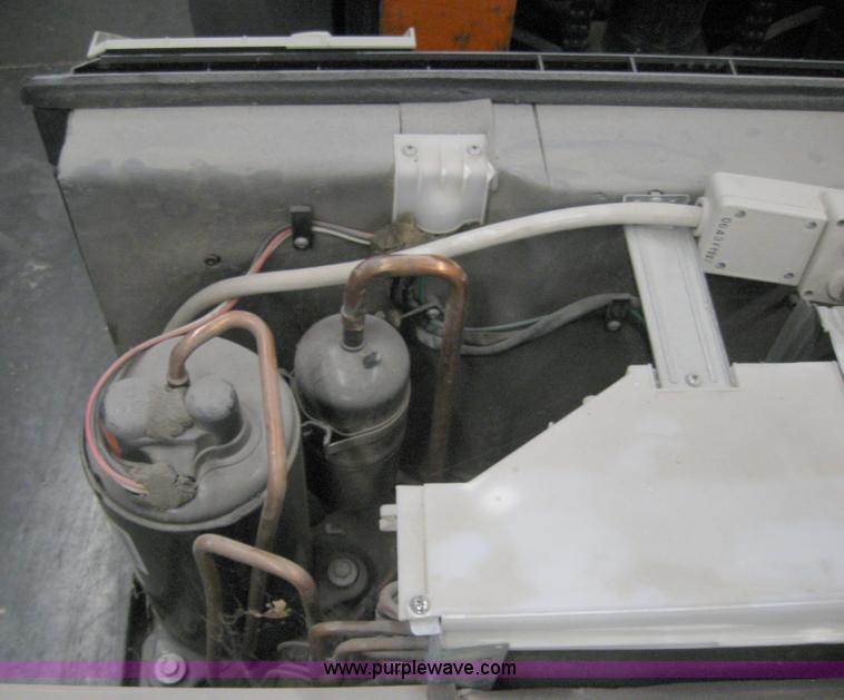 image for item 8520 (6) AC/heater wall units