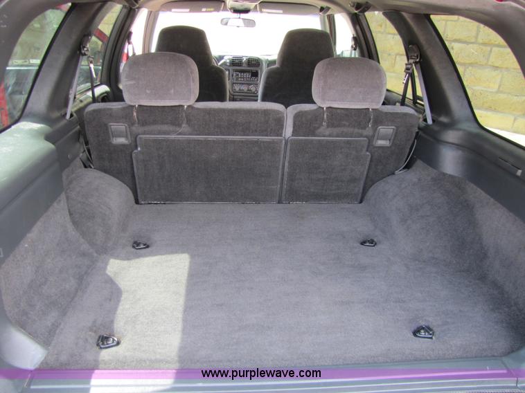 image for item 8662 2000 Chevrolet Blazer LS SUV