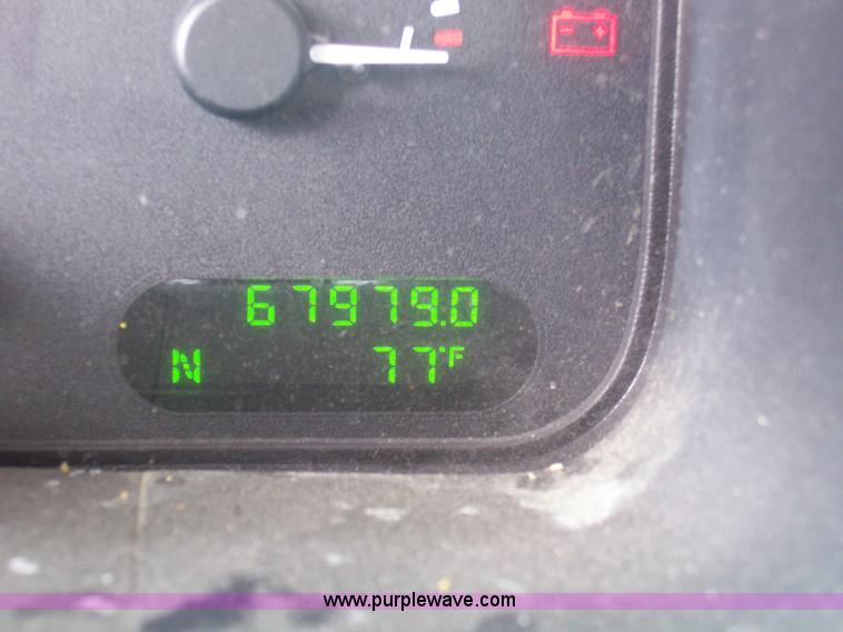 image for item 8689 2002 Ford Explorer XLT