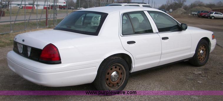 image for item 8717 2008 Ford Crown Victoria Police Interceptor