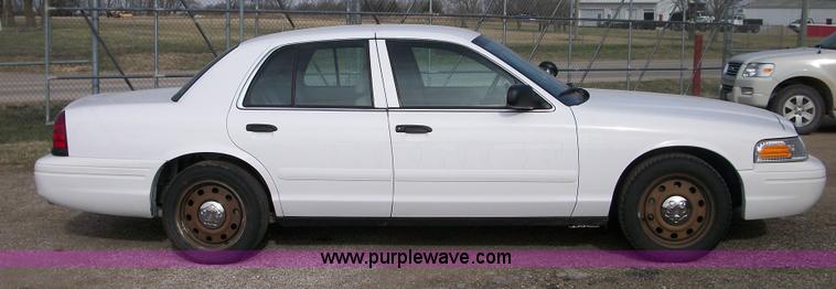 image for item 8717 2008 Ford Crown Victoria Police Interceptor